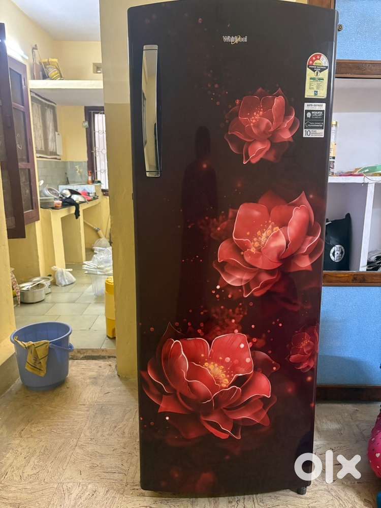 Whirlpool 305L fridge