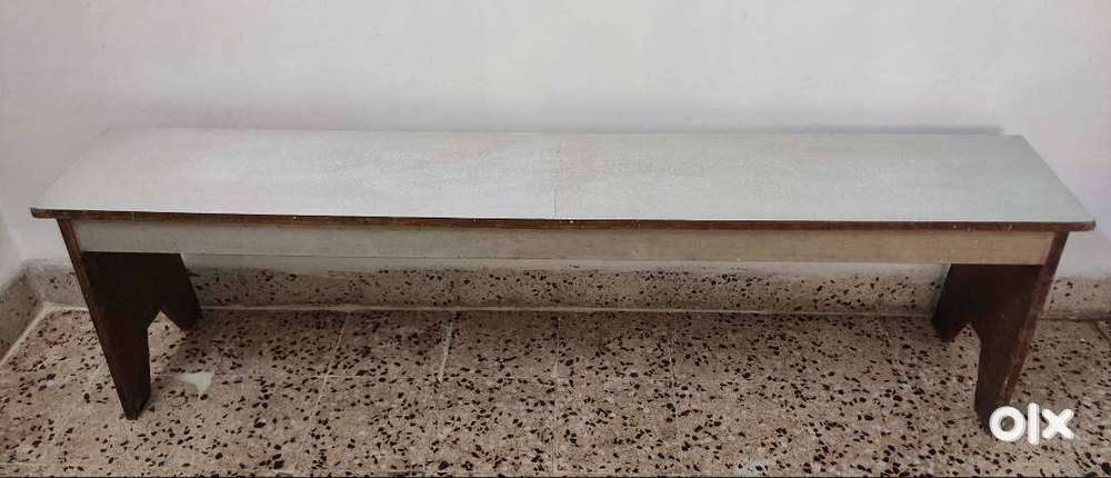 Bakda/Table for Salon/Barbar/Clinic/Dispensary/Shop & other furniture