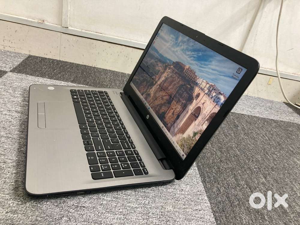 Hp Notebook 15  i5  6th gen  8gb  256gb ssd  with bill