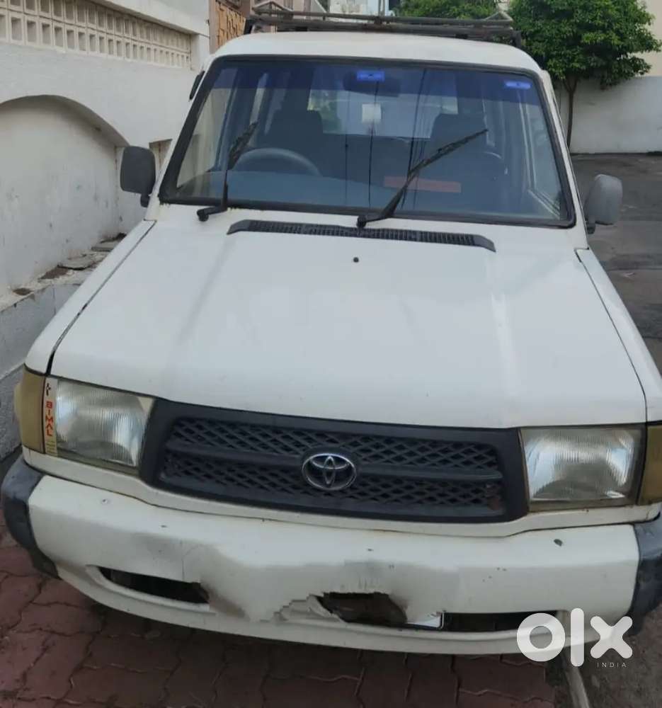 Toyota Qualis 2000 Diesel Well Maintained