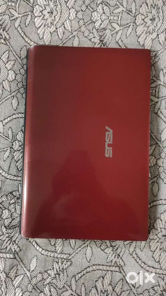 Asus i3 laptop 500 gb HDD 6 gb RAM