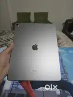 Light. Powerful. Limitless. – iPad Air 13''256GB with M2