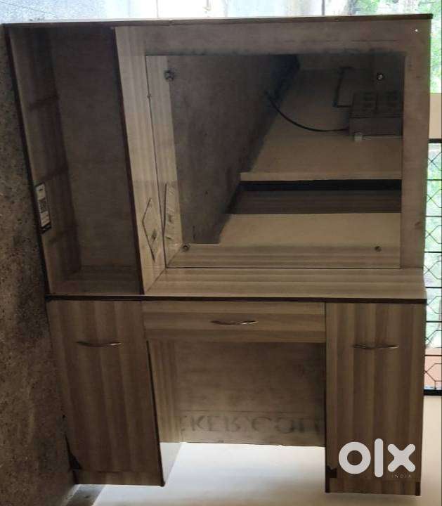 Cupboard with mirror