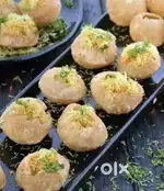 Pani puri thela par