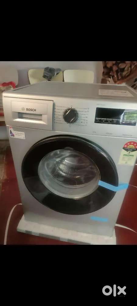 Bosch 7 kg front load. Fully automatic and inbuilt heater