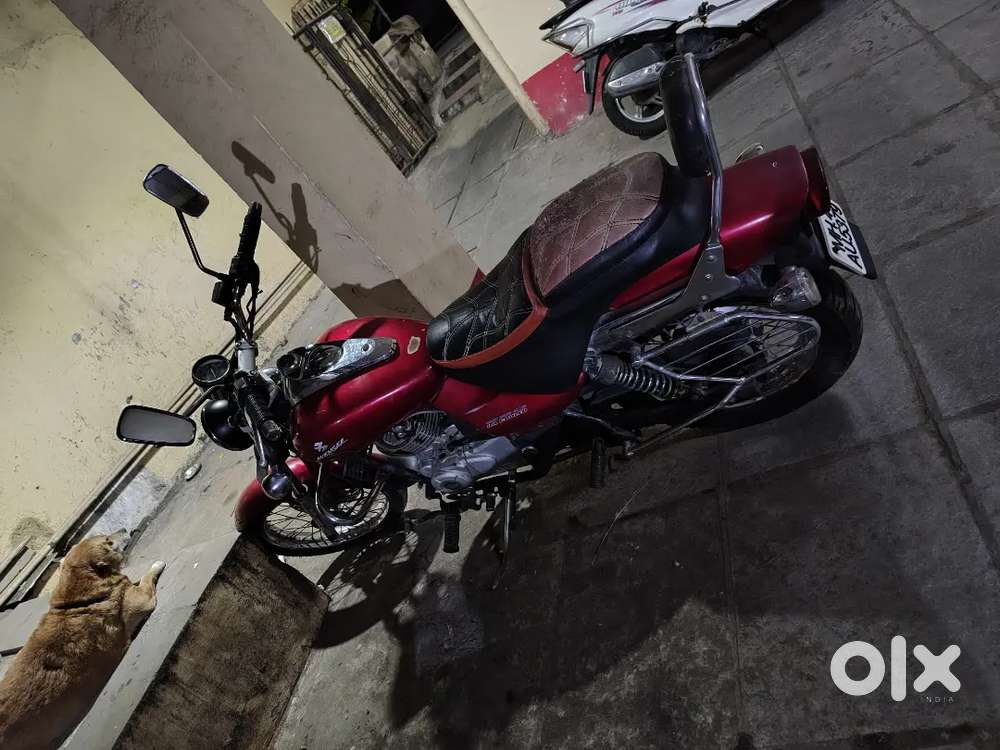 Avenger 220 mint condition new tyres + new battery