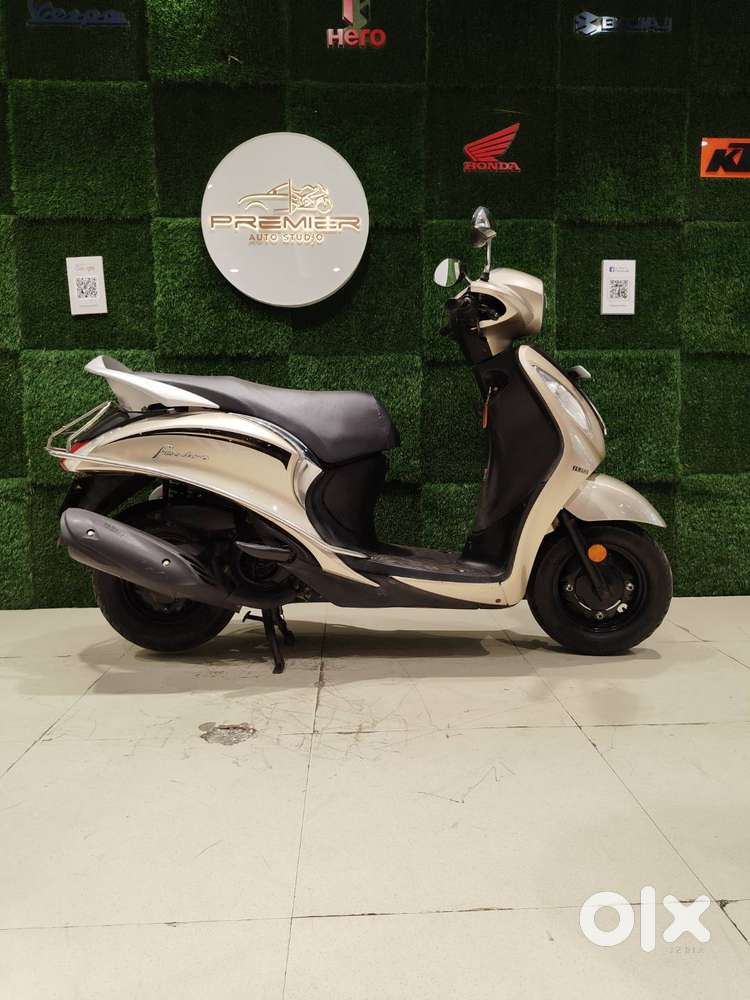 Yamaha Fascino  2018 Model in Light Yellowish Gray Color