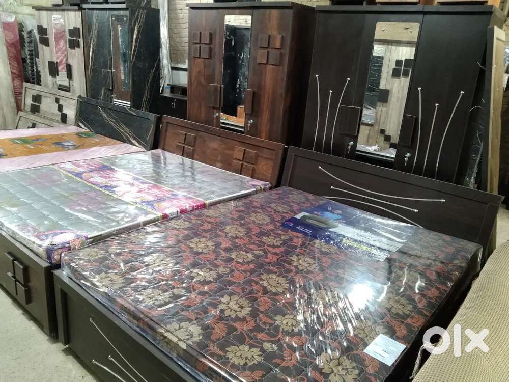 New collection bedroom set.067