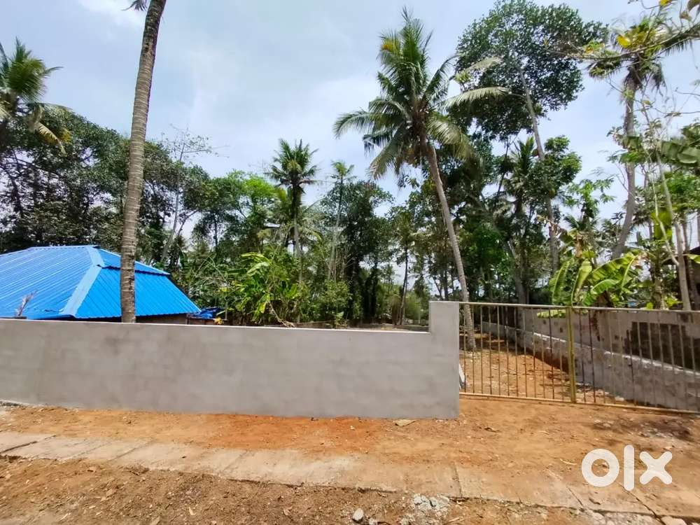 Plots for Sale in Karyavattom – 10/20 Cent