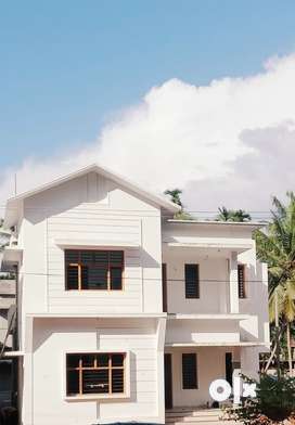 NEW HOUSE FOR SALE IN KOZHIKODE NEAR HILIGHT MALL