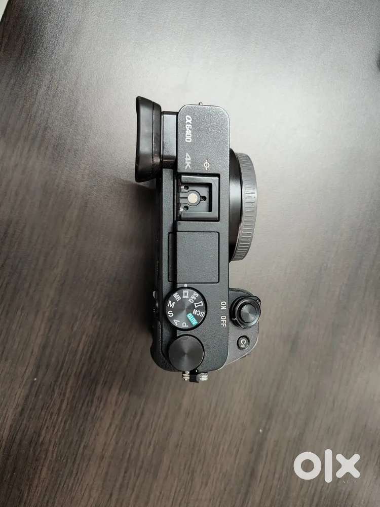 Sony Alpha 6400 Mirrorless Camera – Body Only (With Box & Charger)