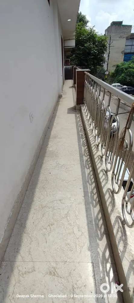 Corner double balcony