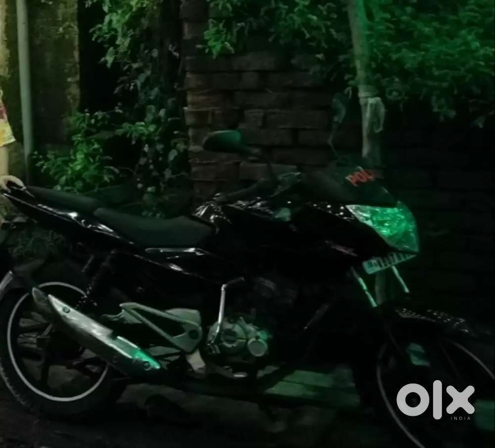 Pulsar 135 Bike, 55+ milage