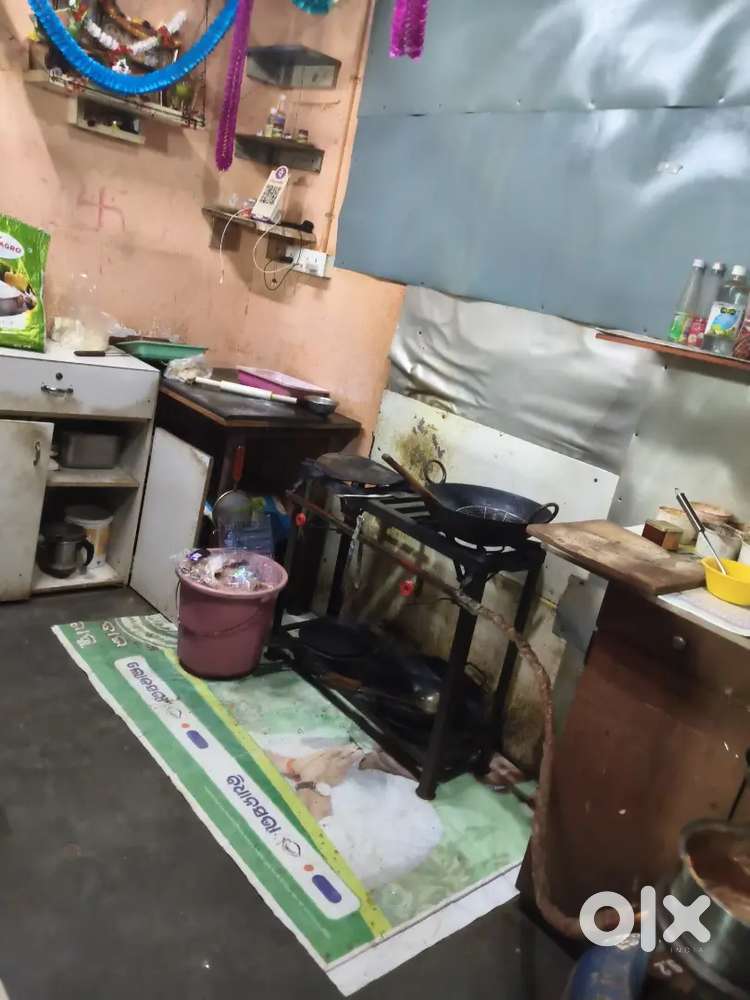kitchen and condiment shop for sale