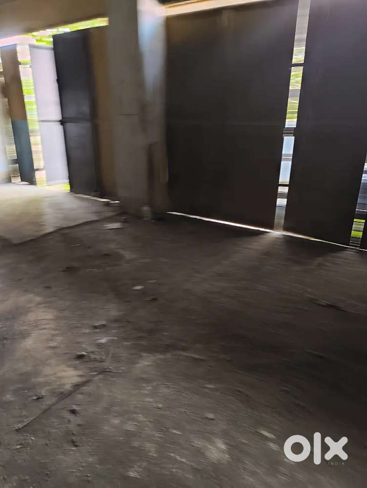 3 fuse line Building rent for godown or office