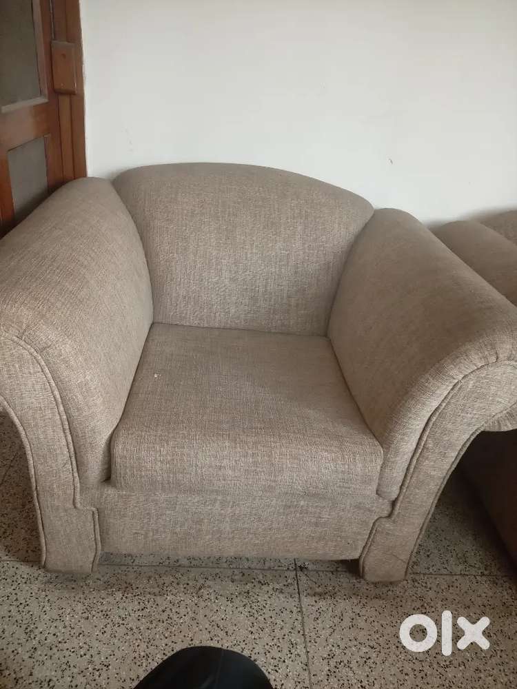 Good comfortable Sofa set
