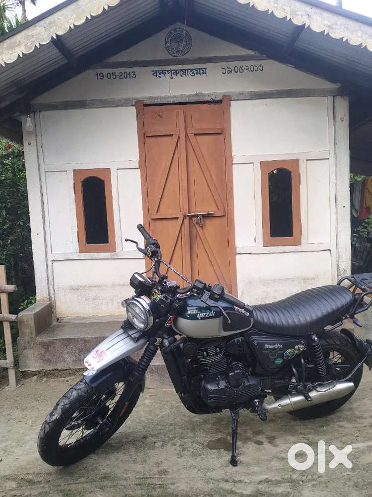 Yezdi scrambler in good condition