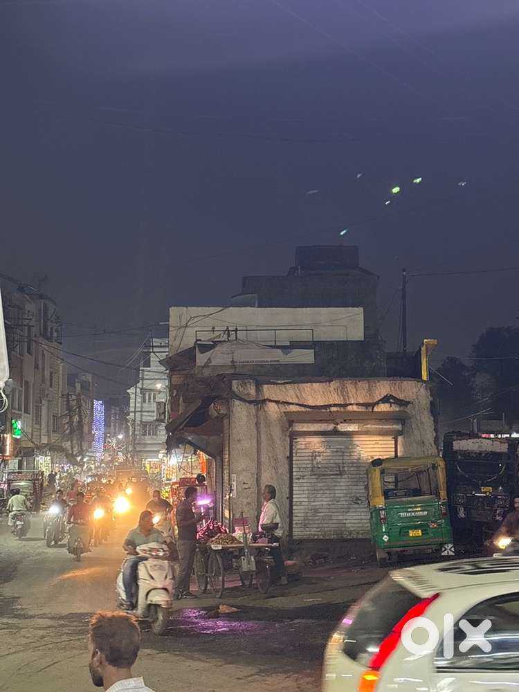 ladka chahiye dukaan ke liye