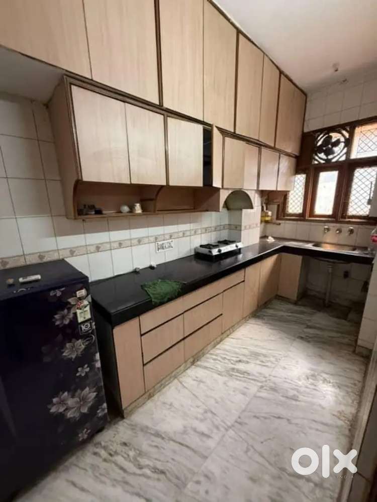 II DG REAL ESTATE II BRAND NEW 2BHK LIFT & PARKING UPP. 2ND FLOOR