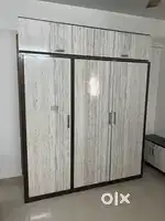 Durable Plywood Wardrobe – Spacious Storage Almirah for Home & Bedroom