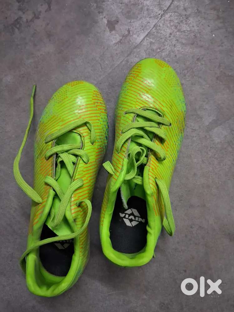 Football shoes