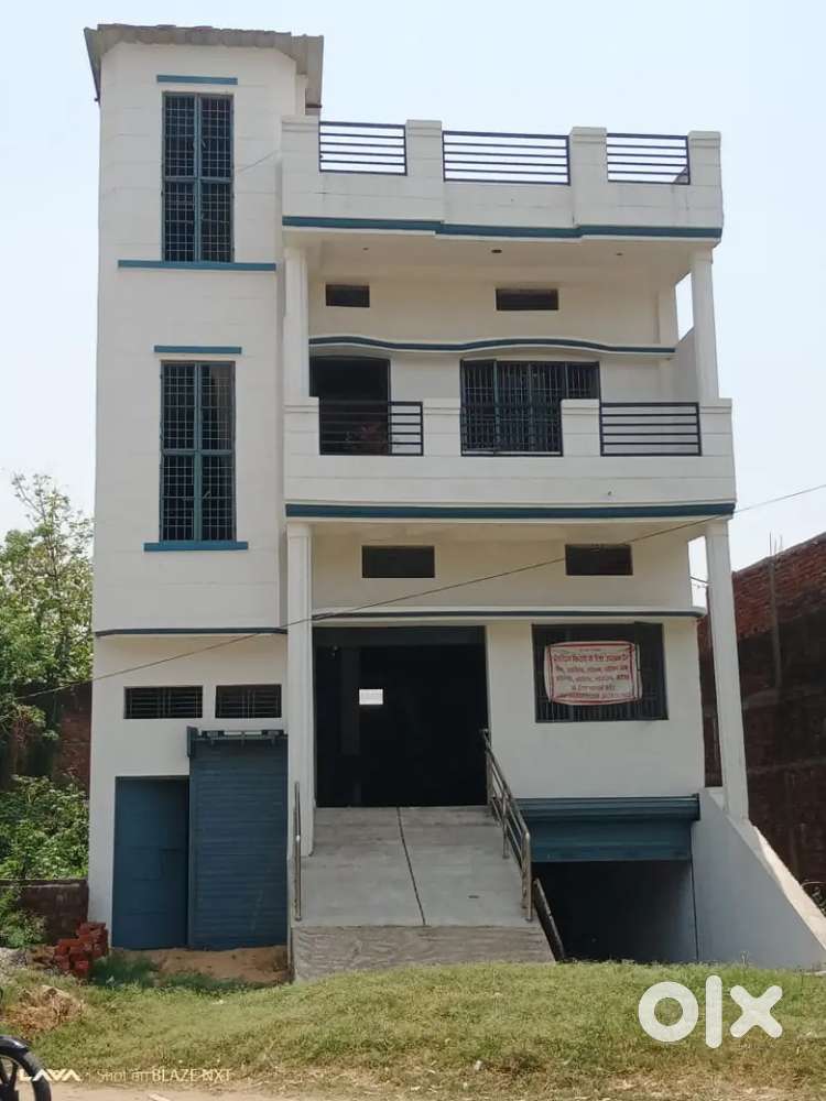 Petrol pump is near to appartment