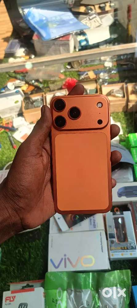 Acha phone he pure sanawad me kisi ke pas nhi he