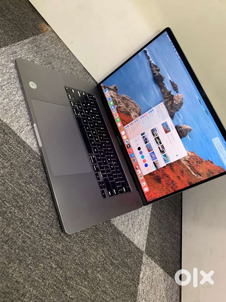 Macbook pro A2141/16inch/2019/Core i7/32GB RAM/512GB SSD/Good working