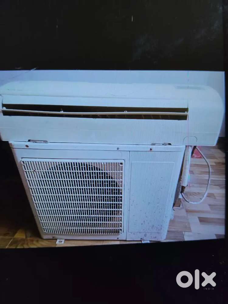 1.5ton Onida ac good condition