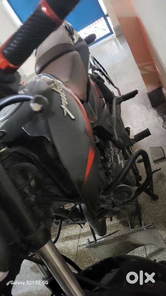 Bajaj Pulsar 180 2017 model for sell in fair condition