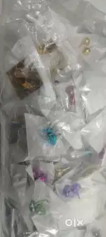 कानातले टॉप्स लॉट 2 rs पर पीस