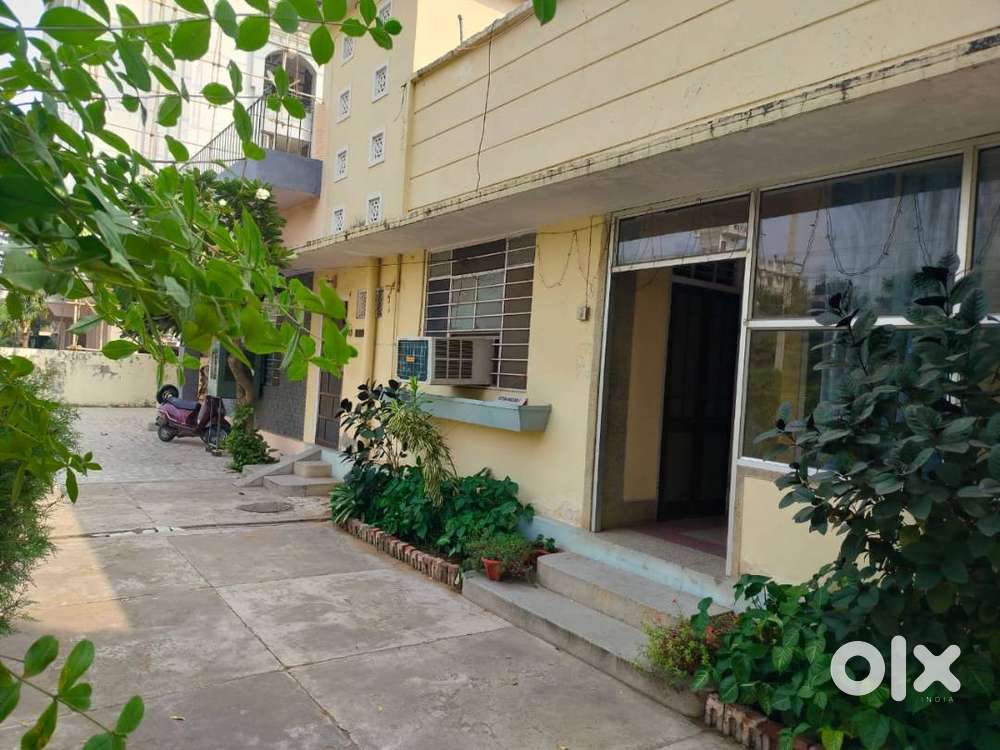 2 Room Set -  Independent Floor, Tilak Nagar. Terrace + Parking!