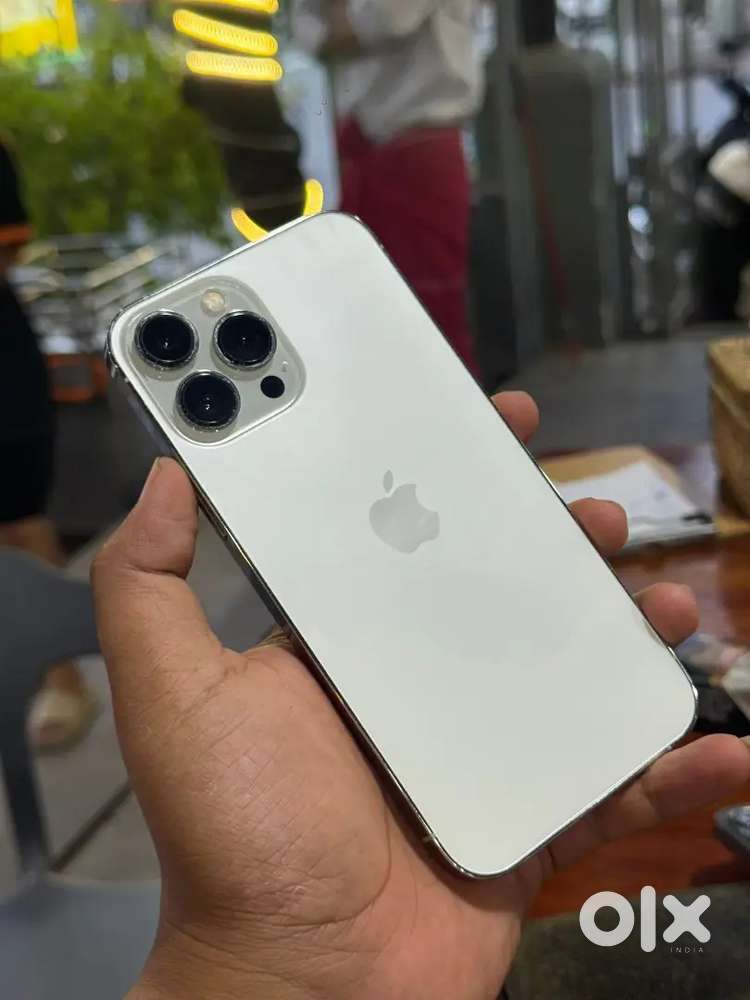 Book iphone13 pro max in  new condition now in your budget
