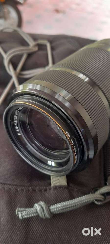 Sony DT 55-200mm F/4-5.6 Telephoto Zoom Lens for Sony DSLR