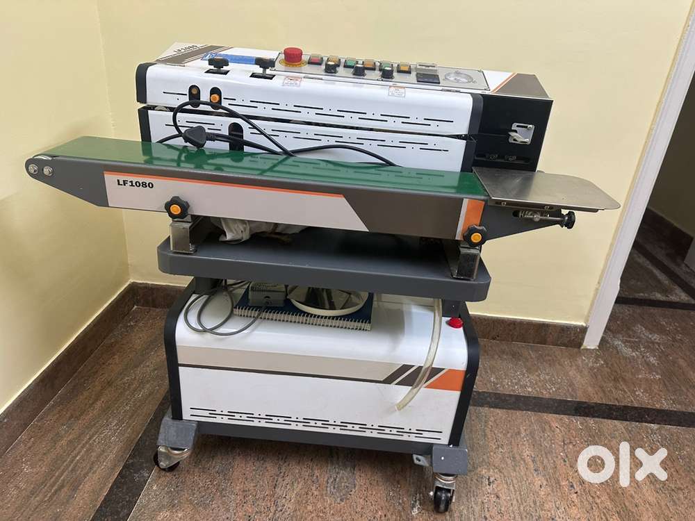 sealing machine with nitrogen flush and vaccum sealing . Brand new