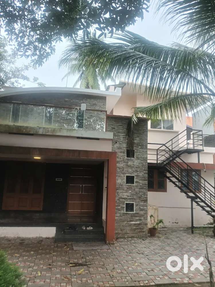 2 bhk semi - furnished first floor  house  for rent only family.