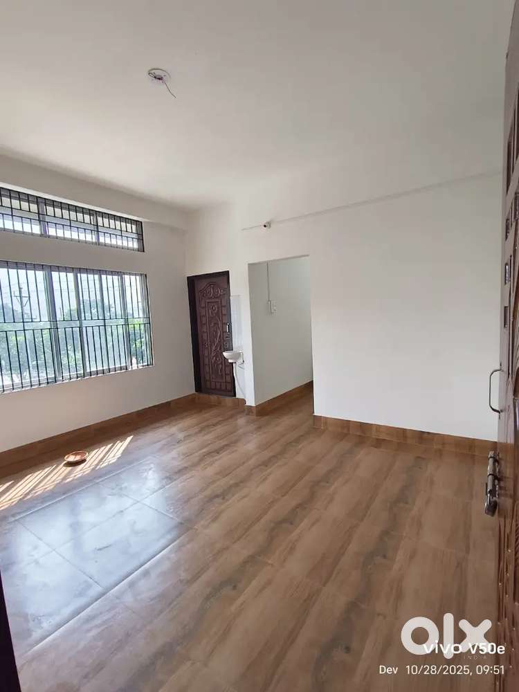 Secured single room attached bathroom and kitchen available for rent