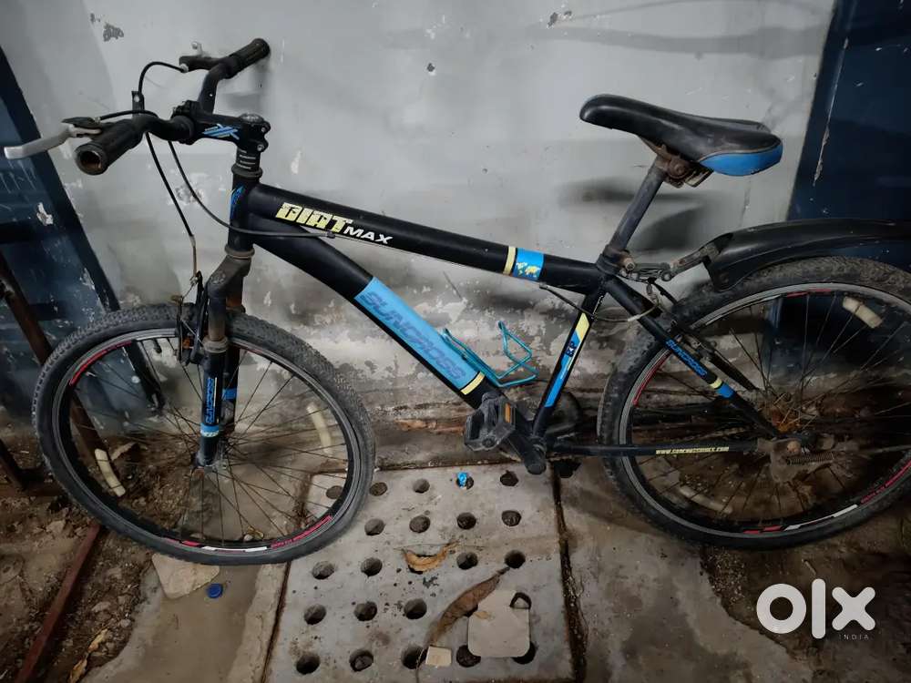 Suncross Dirt Max Cycle – Strong Frame – Minor Tyre Repair Needed