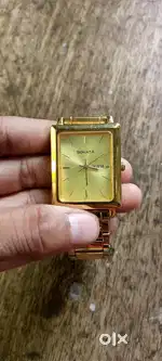 SONATA GOlDDEN WATCH