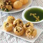 Street panipuri or golgappe sellers