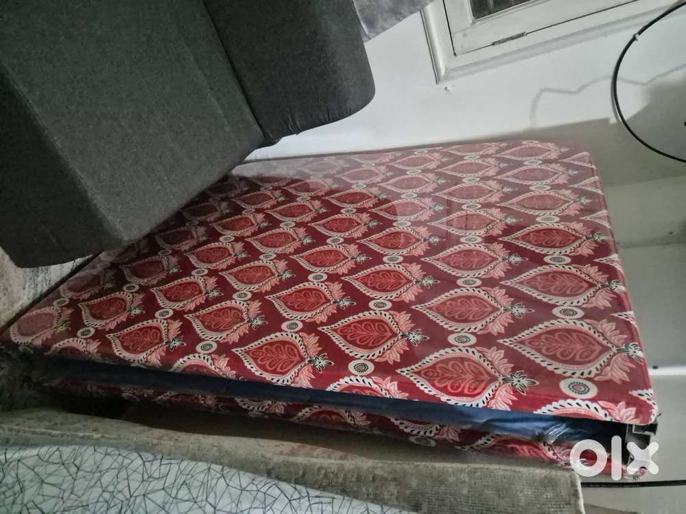 Foldable bed used for 1 month