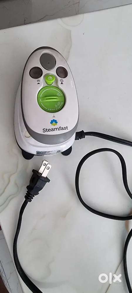 Steamfast travel steam iron