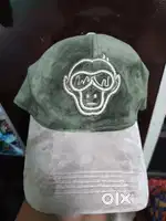 cap colour green