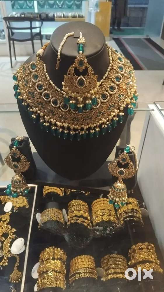 Urgently need sales women