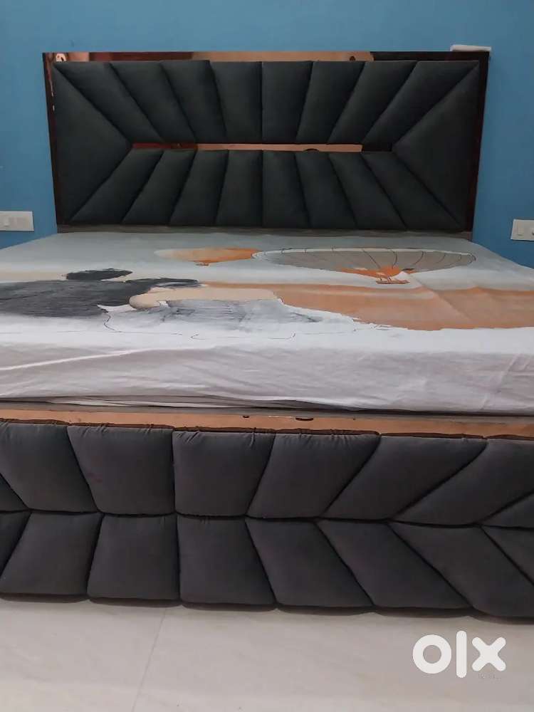 Double bed with mattress