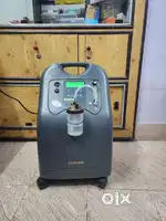 Hospital oxygen cylinder used in house only used 1 month brand: CANTA