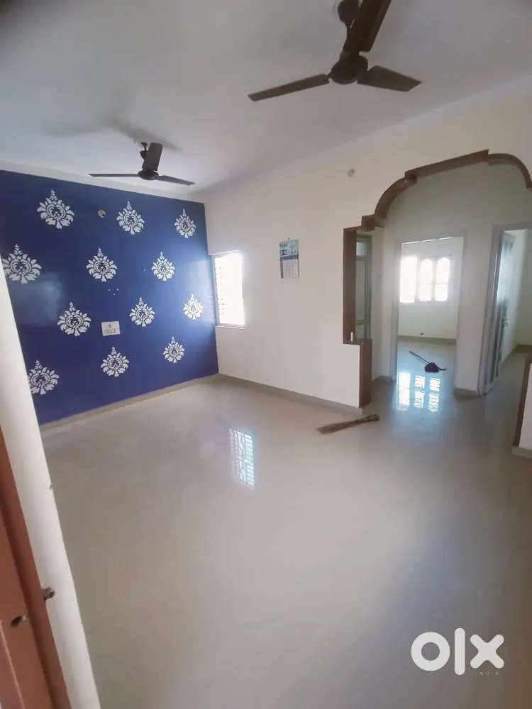 2 BHK HOUSE FOR RENT 1 ST FLOOR