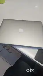 MacBook Air intel i5 CPU, 8GB RAM, 128 GB