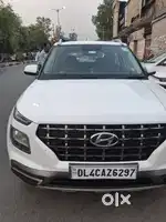I'm selling my venue car wel maintained and in very good condition