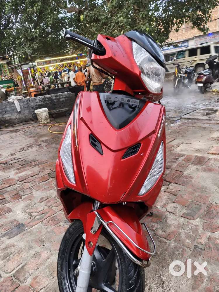 MAESTRO EDGE 125